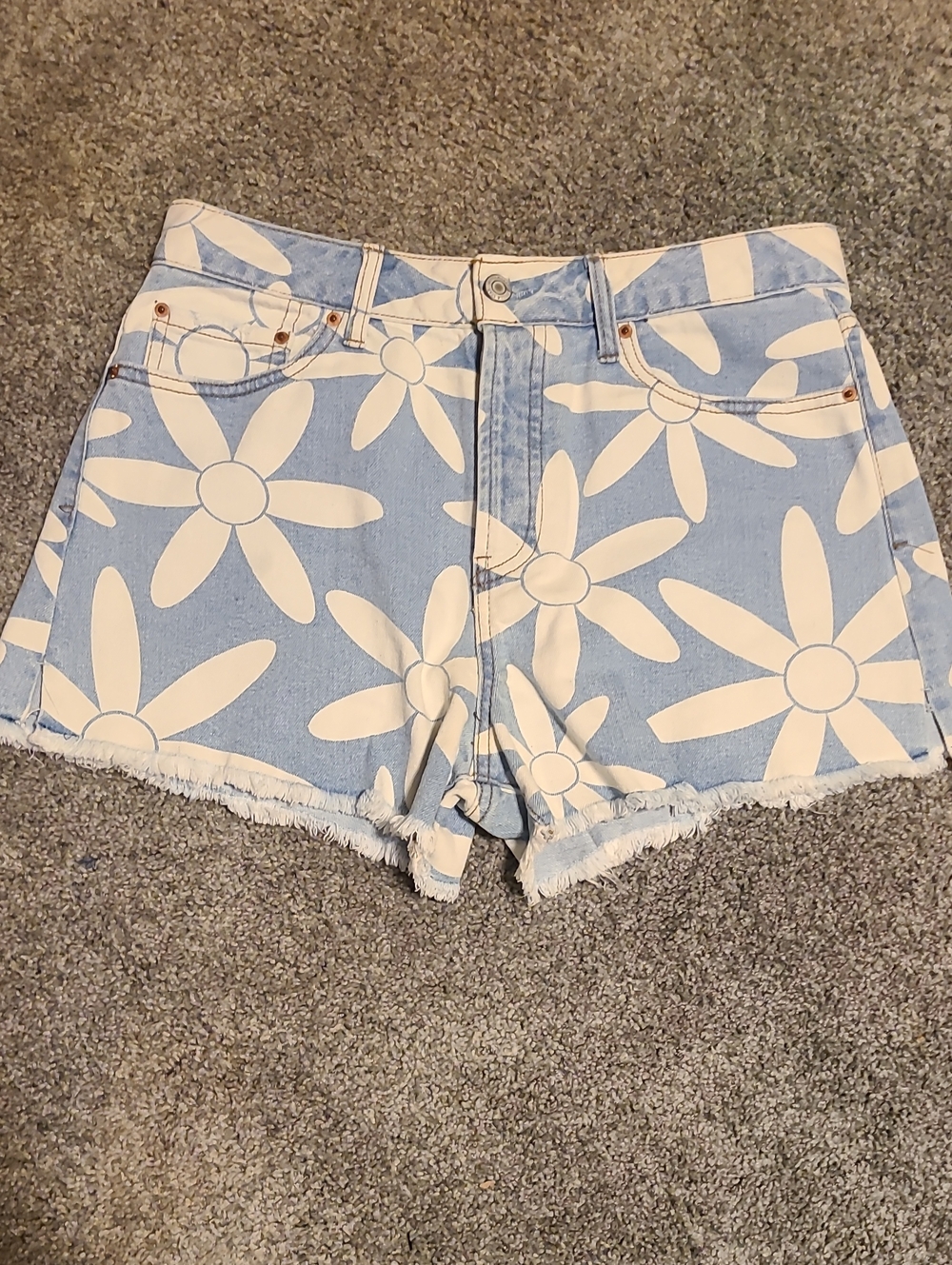 Vanilla Star Light Blue Daisy Print Denim Shorts